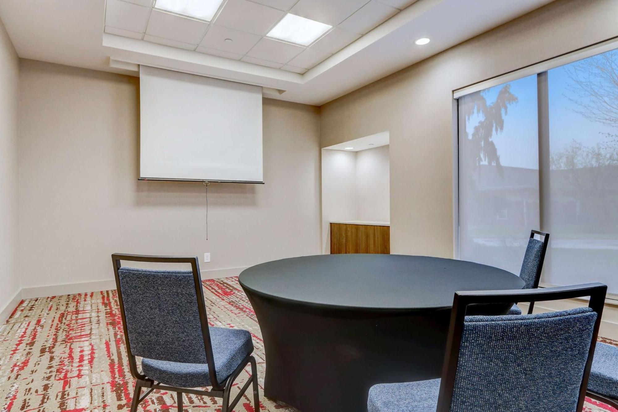 Hilton Garden Inn Indianapolis Northwest Екстер'єр фото