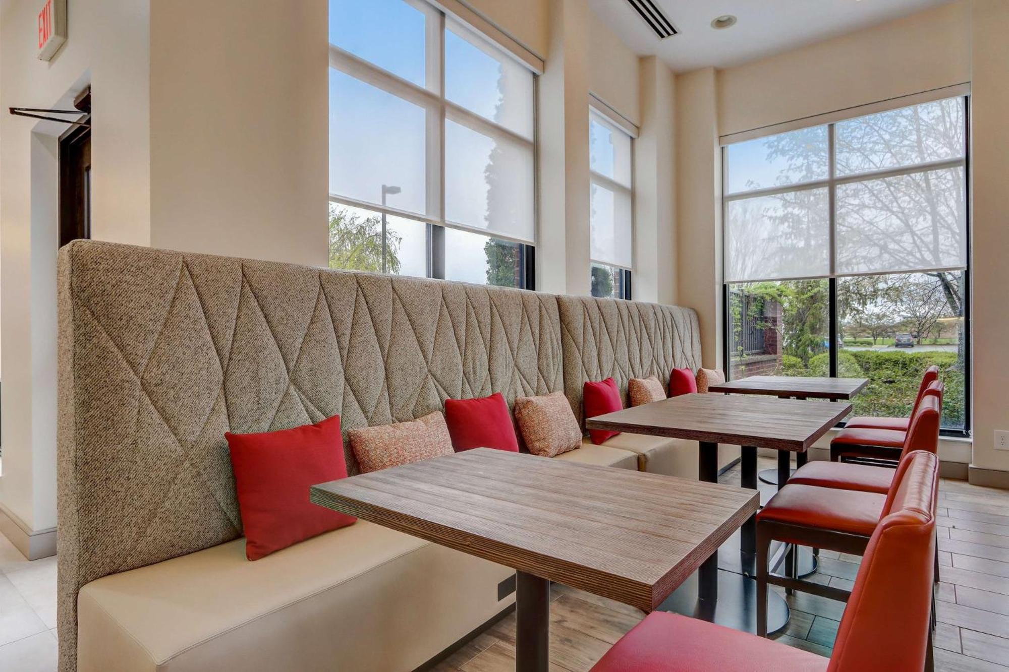 Hilton Garden Inn Indianapolis Northwest Екстер'єр фото